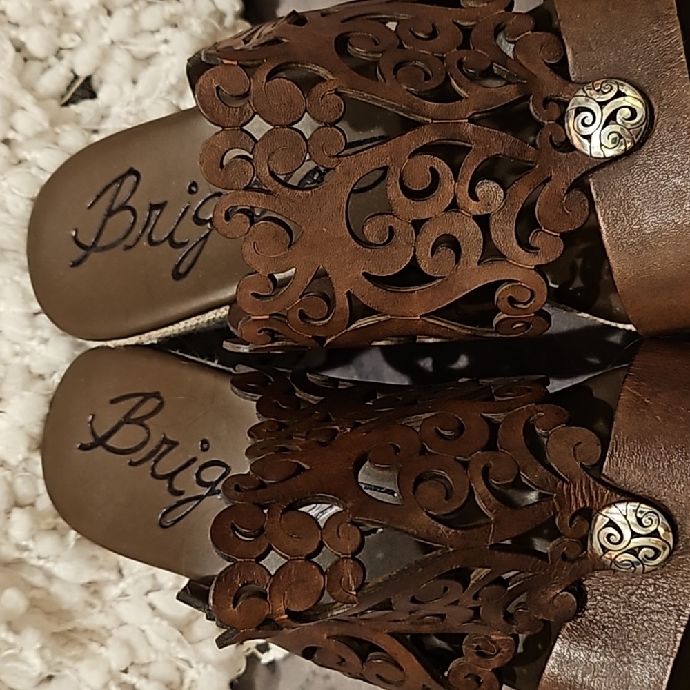 Brighton Wedges - Picture 4 of 16